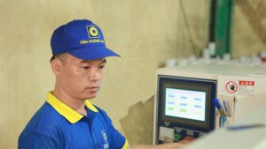 Công ty sản xuất băng dính Tân Hoàng Long